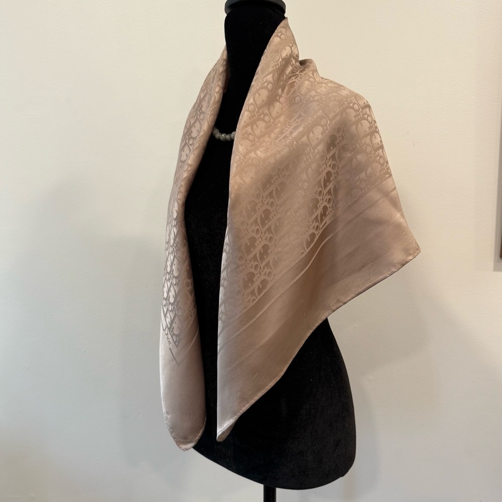 Dior Silk Scar 90 Carré Blush Beige Logo Hand Rolled Made in France - Picture 6 of 13